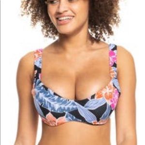 Nwt Roxy Tropical Oasis D Cup Swim Top Size Small